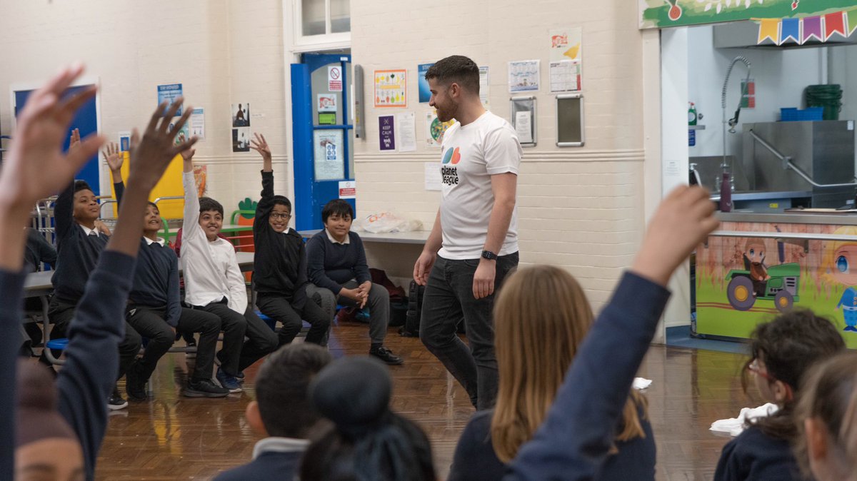 WHUFoundation's tweet photo. Last week, @conorcoventry and @RandzOfficial were joined by Academy players Remy & Kamarai for a cooking contest at @RipplePrimary!👨🍳
To build on @WestHam’s @PlanetLge tally, the players prepared meat free meals for the students 😋
#UnitingOurCommunity #PlayersProject https://t.co/X90d2FrF2q