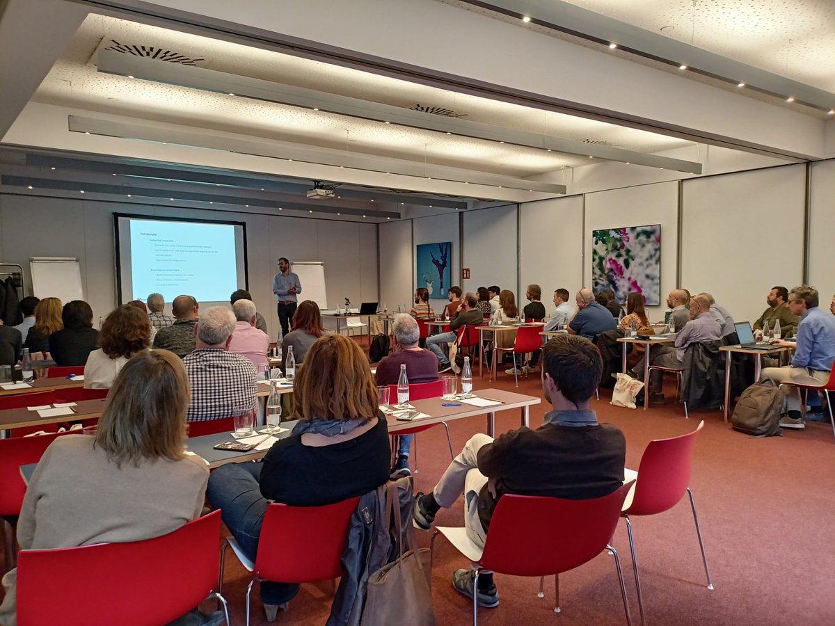 NexusGeographic's tweet photo. Empieza la jornada #EnMapa.
35 técnicos de 20 ayuntamientos conocerán los detalles de nuestra plataforma #GIS especializada en administración local.
Facilita la gestión y visualización de datos del municipio para una mejor toma de decisiones.
#MappingYourWorld https://t.co/vnoqnlG0qw
