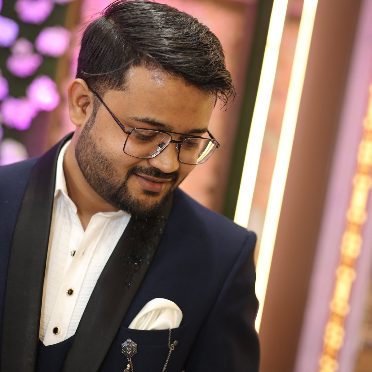 amashishmahour's tweet photo. #NewProfilePic https://t.co/3UFtlbrLxn
