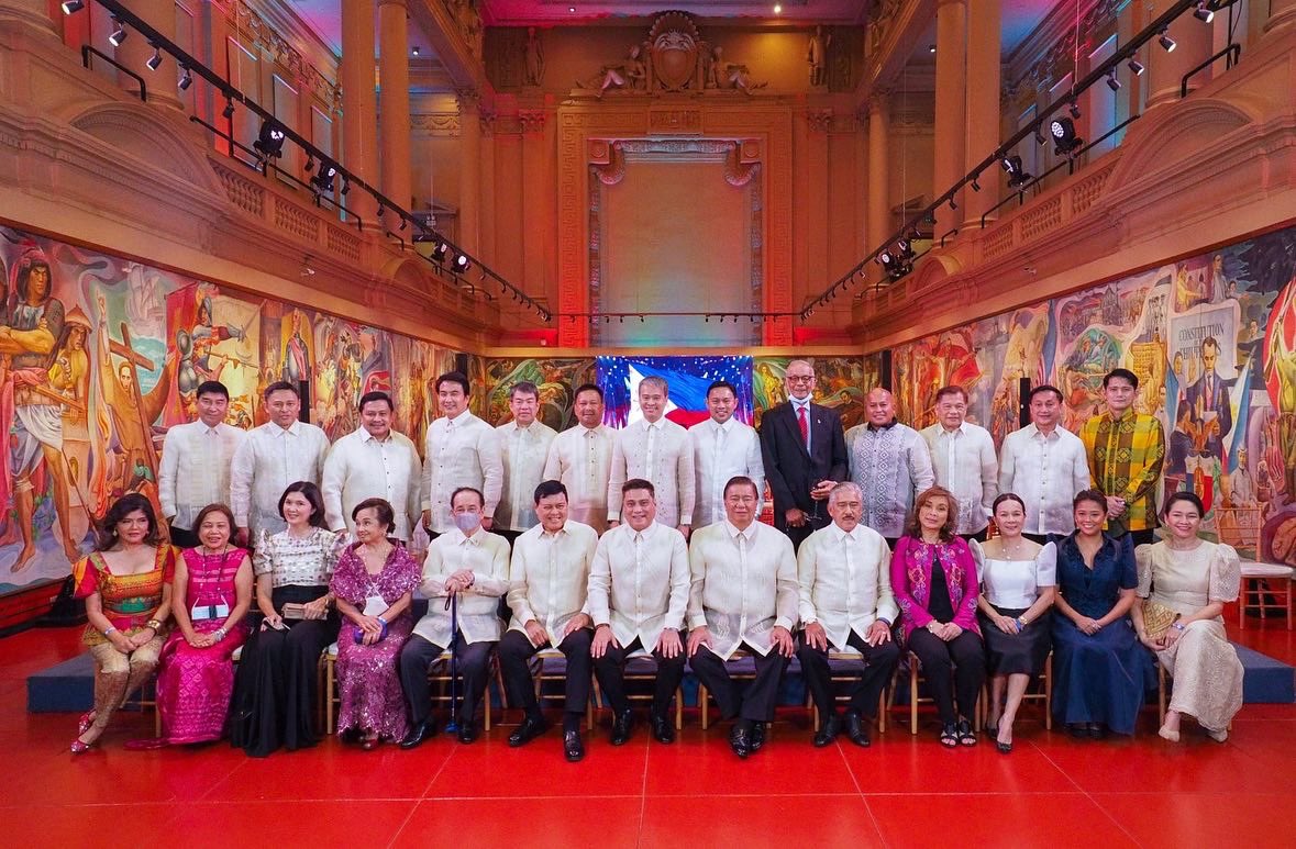 senkokopimentel's tweet photo. Senate intimate reunion dinner @senatePH #106thAnniversary https://t.co/OuMaOzgYf0