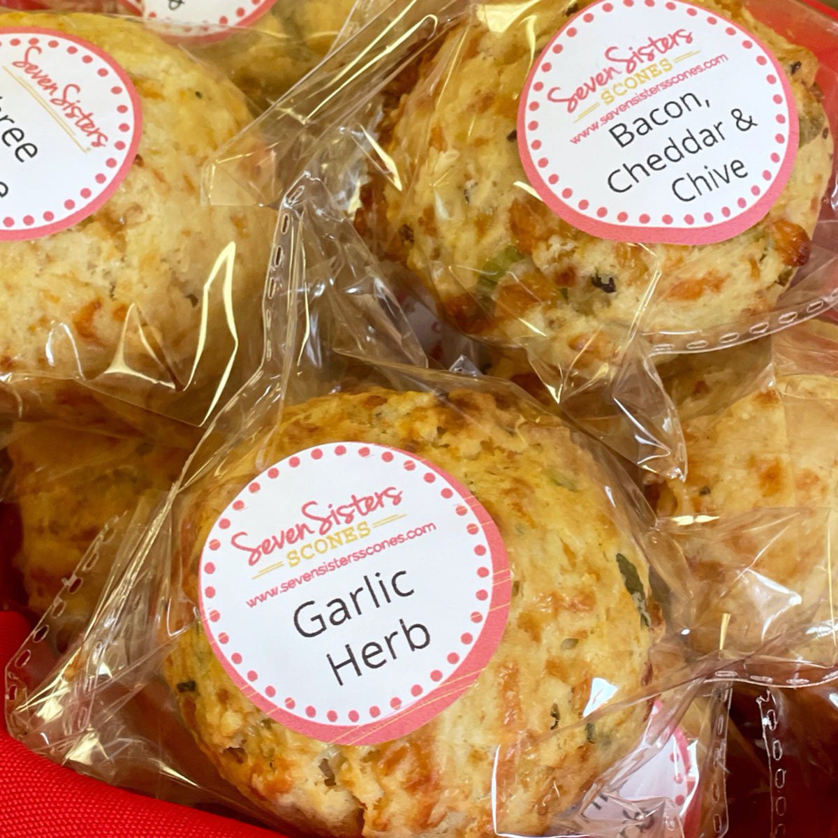 Spice up your bread basket this Thanksgiving! This savory sampler adds a new twist to plain bread.  It contains the following flavors:

Jalapeno, Green Olive &amp; Cheddar x3
Bacon, Cheddar &amp; Chive x3
Three Cheese x3
Garlic Herb x3

➡️​➡️​➡️​ sevensistersscones.com/collections/sa…