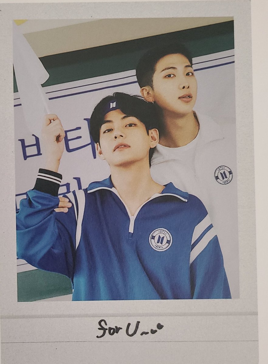 vmonoclock_'s tweet photo. TAEJOONERS WAKE UP https://t.co/2GDn1uAGDF