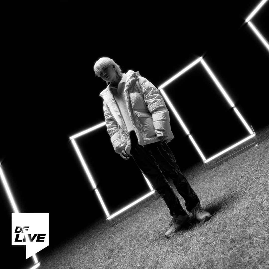 dailyashisland's tweet image. ASH ISLAND’s DF Live is OUT NOW on DF YouTube