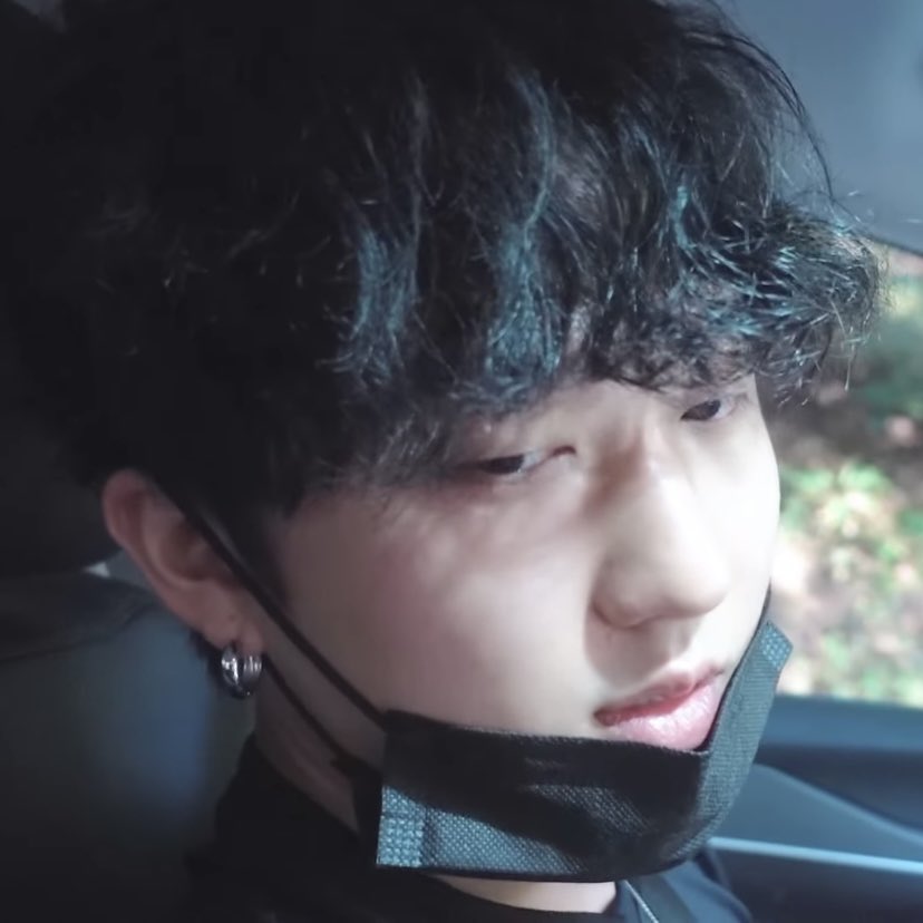 hourlybinsung's tweet photo. oh my god https://t.co/tS3TUlcB47