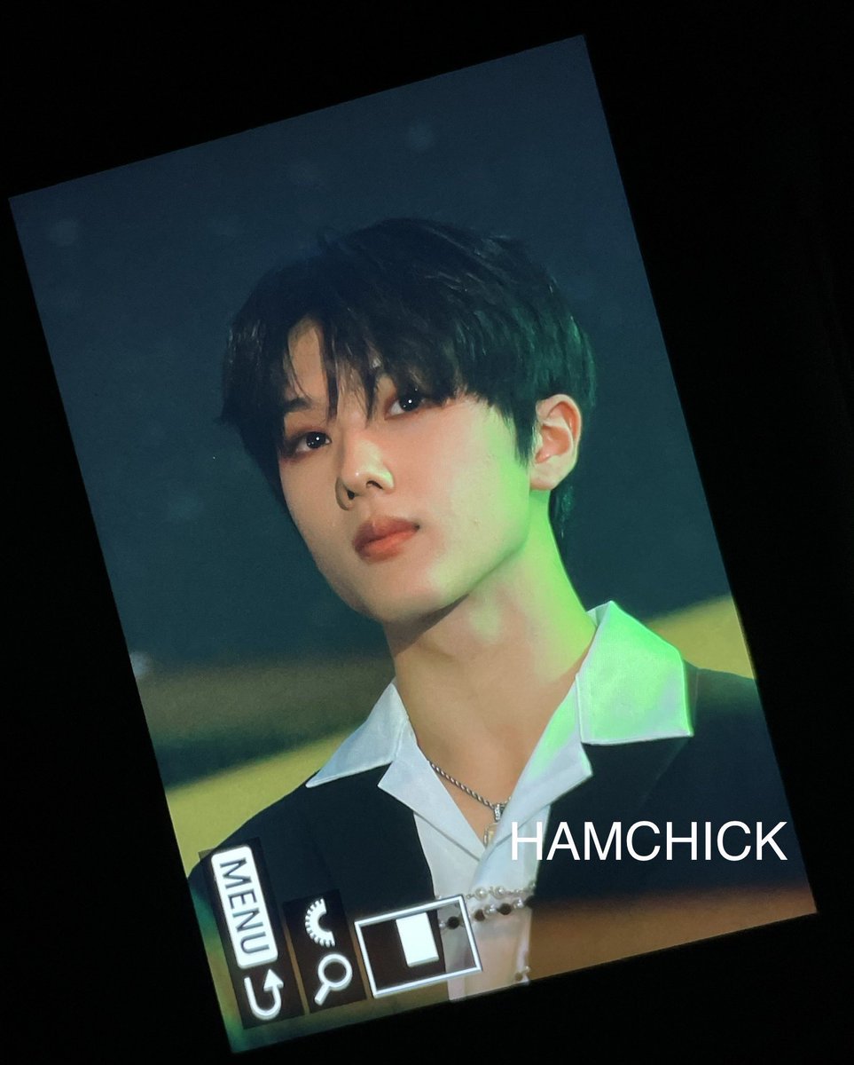 200112js's tweet photo. awalnya aku cium ciuman kemudian aku diganggu setan maaf bunda corla aku gak hafal lirik lagunya tp ini park jisung penampilan terkontol sepanjang masa kek FAKYU ITU LEHER TUTUPI SEBELUM GW BETOT DIRI LU ITU https://t.co/NEWPQcar0i