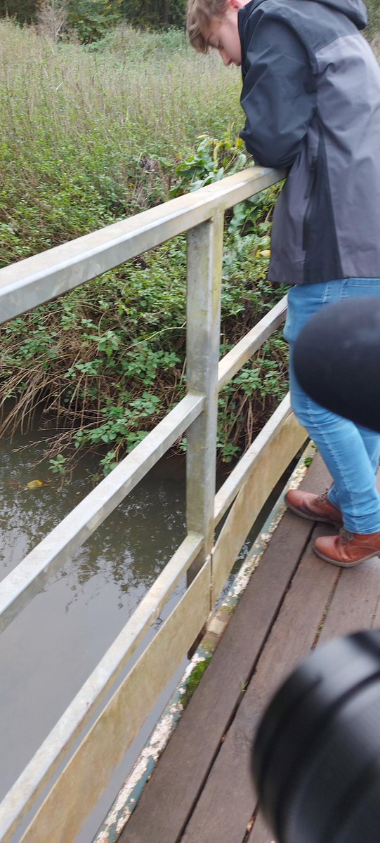 bedcollmedia1's tweet photo. Another behind the scene's photo coming from the 2nd level 3 second year class called 'Fade into you' shooting on location in Shefford for their experimental project! https://t.co/vm4MCLPE3W