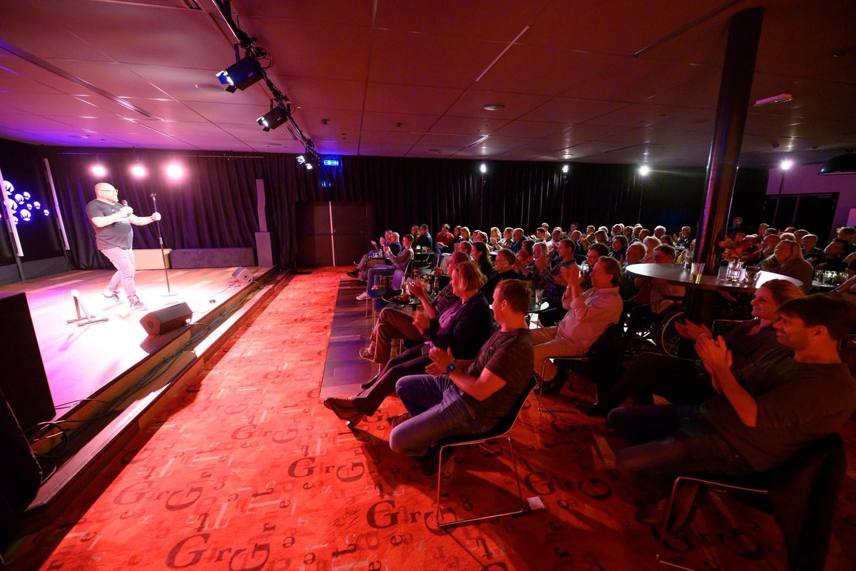 GeertTeis's tweet photo. De Teis FoyerTheater, onze nieuwe kleine zaal, heeft een succesvolle vuurdoop beleeft! Dat smaakt naar meer🤩. Fotocredits📸: @MarcelLameijer https://t.co/Fvg3Hhghr4