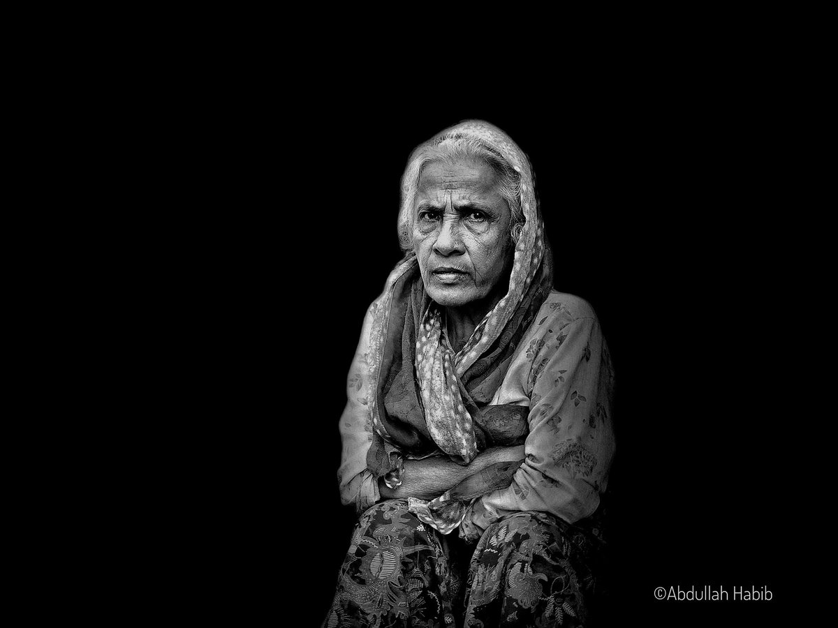 Every #Rohingya are destructive &amp; hopeless about returning home as it's been more than 5 yrs but they don't see changes in their crisis. 99% elderly people are living under trauma &amp; depression since they fled their country &amp; mostly elderly people passed out with such suffering.