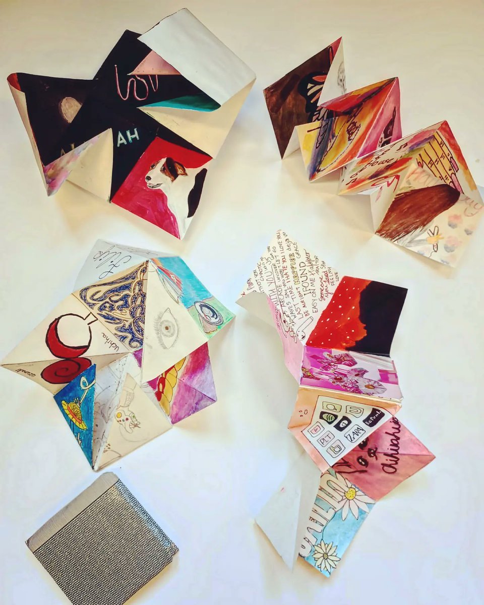 hfcsrathcoole's tweet photo. Some 5th &amp; 6th year Art students made squashable books in Art class! 👨‍🎨👩‍🎨

In the books are collections of drawings, experiments, quotes &amp; artists they liked. Here are a few samples &amp; interesting details! 

Well done to all artists! 🤩🎨

@spiritanedu #hfcsrathcoole #artstudents https://t.co/eX7oB7cu7a