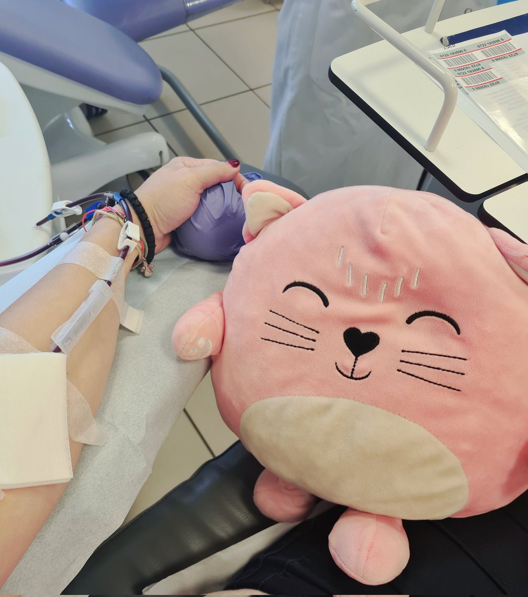 MILOVANOVICIVA4's tweet photo. foncez, donnez, sauvez des vies !!! #efs_officiel #dondesplaquettes #donplaquettes #donsang #dondesang #dondesang💉 #veilleursdevie #leucemie #leukemia #fuckleucemia #fuckcancer #fuckcancer🎀 https://t.co/OCWp4XqP9g