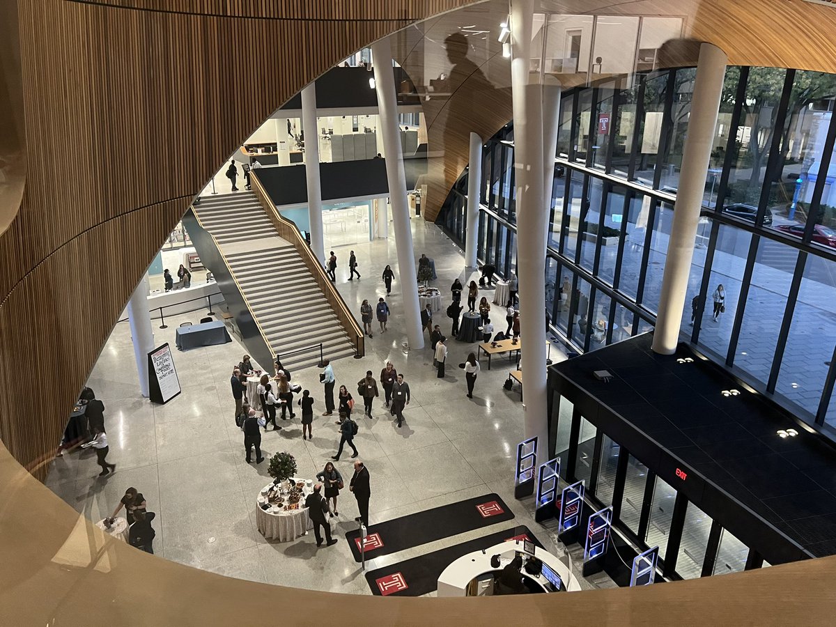 kyrillidou's tweet photo. Charles Library tour and reception #DesigningLibraries9 https://t.co/PosuZQTZs5