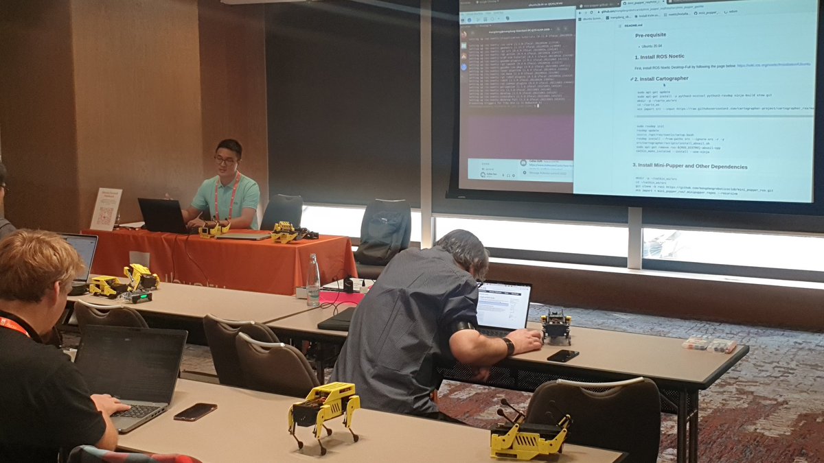 RT <a href="/ubuntu/">Ubuntu</a>: This does indeed compute 🤖🧡

<a href="/LeggedRobot/">MiniPupper@MangDang</a> live workshop
#UbuntuSummit day 2 

#opensource #robotic