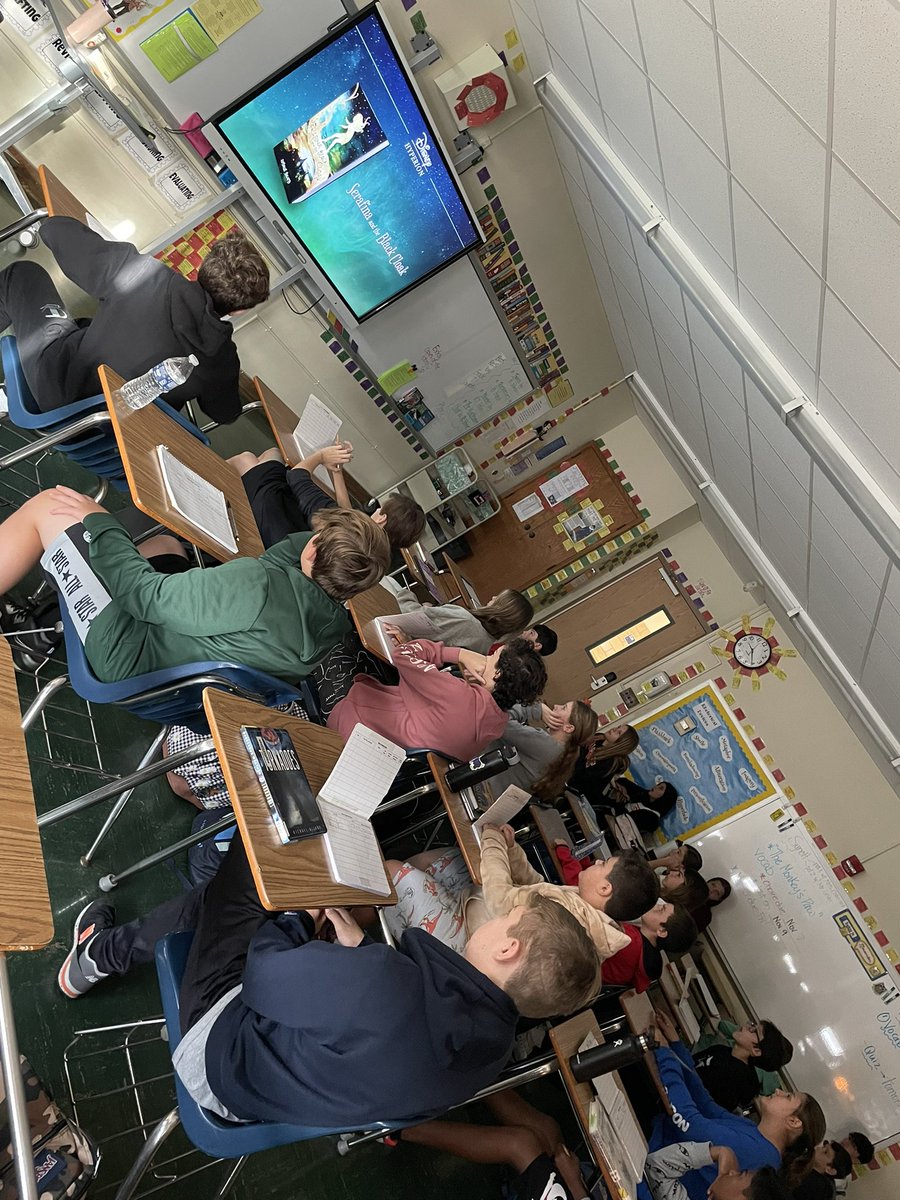 SyrettTara's tweet photo. Book trailers and goodbye to our Edgar Allan Poe unit! #grade7 #middleschool @JFK_Bethpage @Zach_Levy https://t.co/lhQYEpYPHN