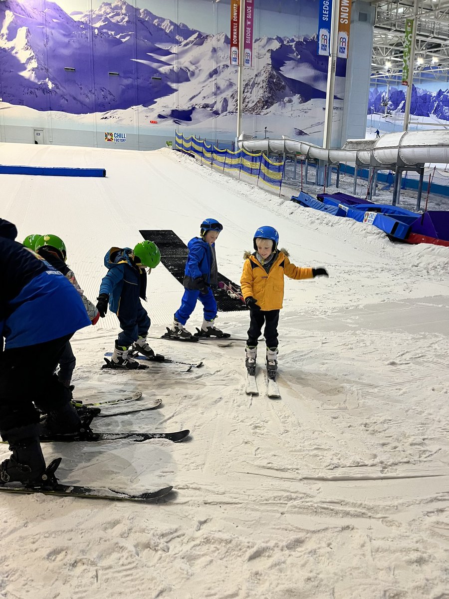 StrettonStMatts's tweet photo. Year 3 have had an amazing morning so far at @Chill_Factore ⛷️ #SSM #SSMYear3 #SSMpe https://t.co/dkVgA5oCH7