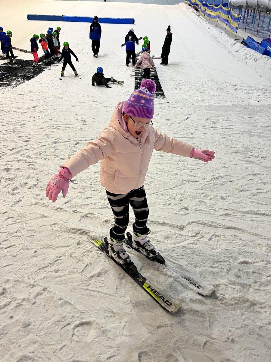 StrettonStMatts's tweet photo. Year 3 have had an amazing morning so far at @Chill_Factore ⛷️ #SSM #SSMYear3 #SSMpe https://t.co/dkVgA5oCH7