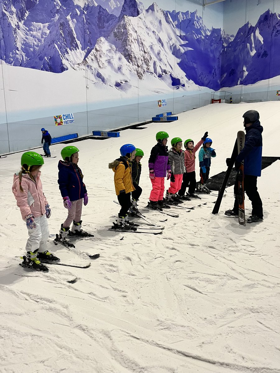 StrettonStMatts's tweet photo. Year 3 have had an amazing morning so far at @Chill_Factore ⛷️ #SSM #SSMYear3 #SSMpe https://t.co/dkVgA5oCH7