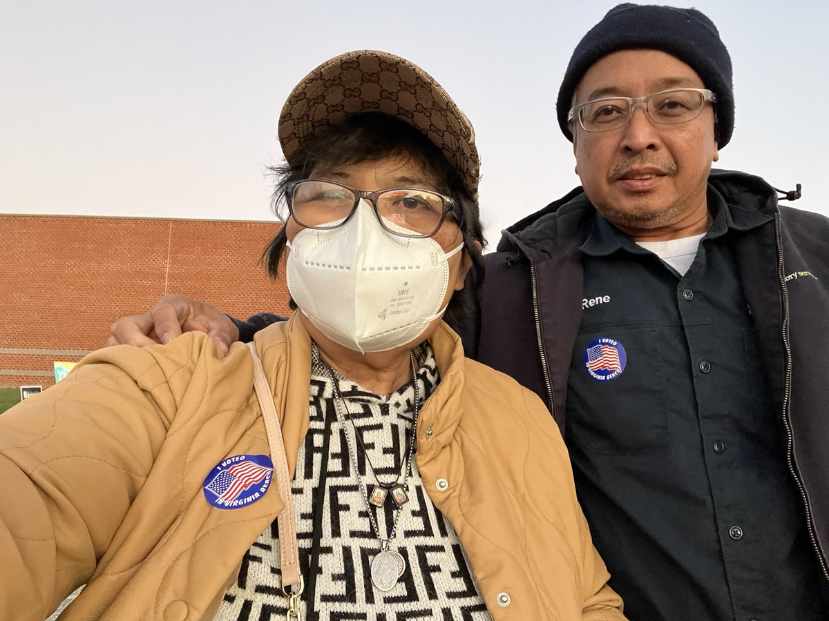 MariaApape's tweet photo. we voted 2022 https://t.co/Rr1tT1IVf8