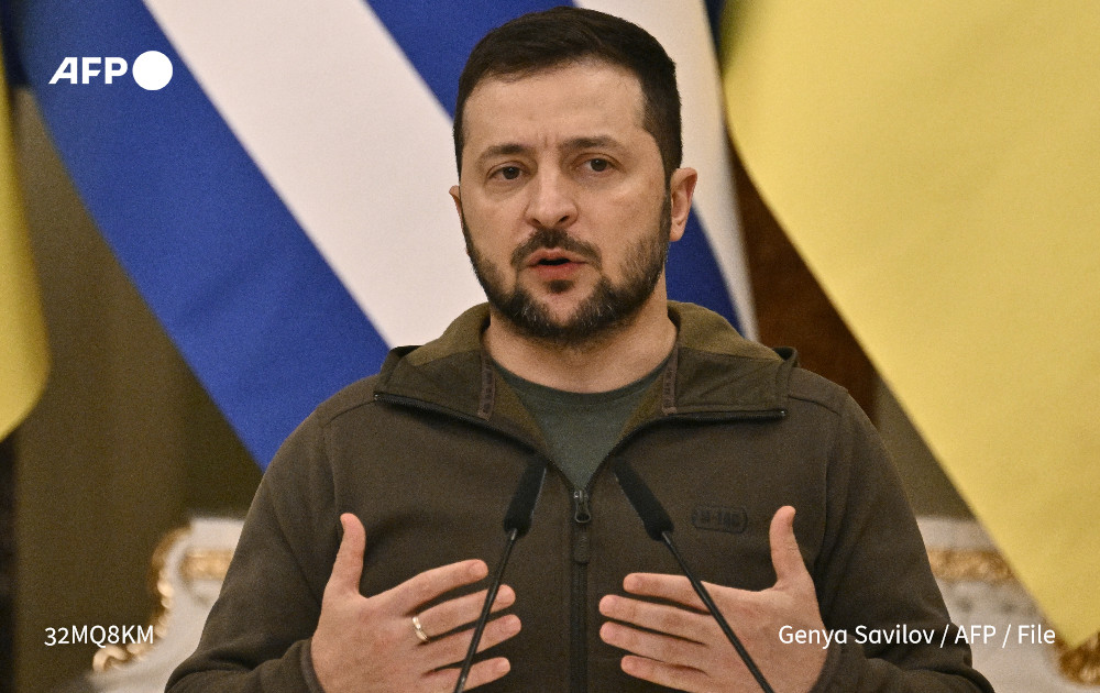 Tim Young on Twitter "Zelensky is worried about his paychecks."