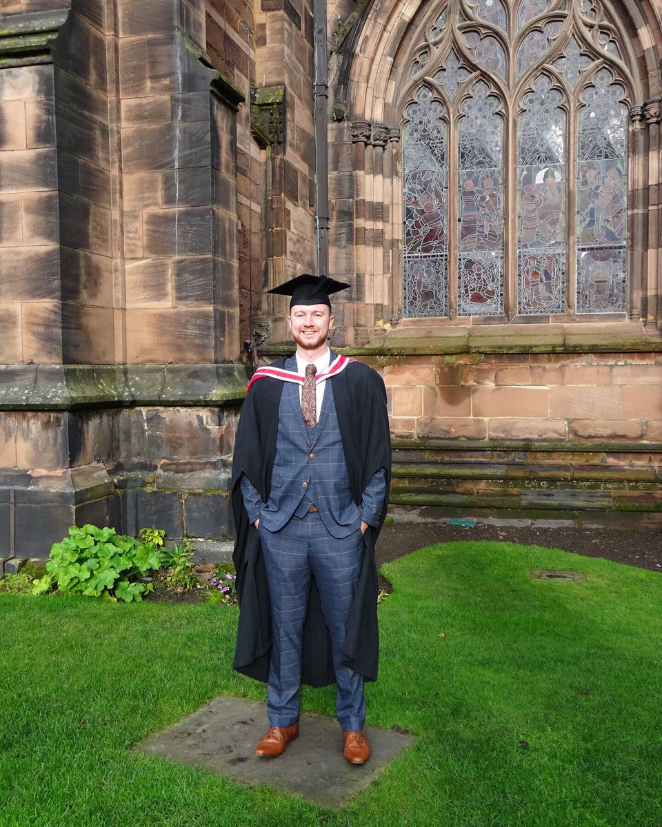 ForecastTom's tweet photo. Over and out @uochester 🎓 

It’s been a First Class 4 years ✅

I can’t wait to see what the future holds for me, in regards to my career.

It has been a Pleasure..

#uniout #firstclassdegree #sportsjournalsim #universityofchester #careertime https://t.co/g5MadBIDlu