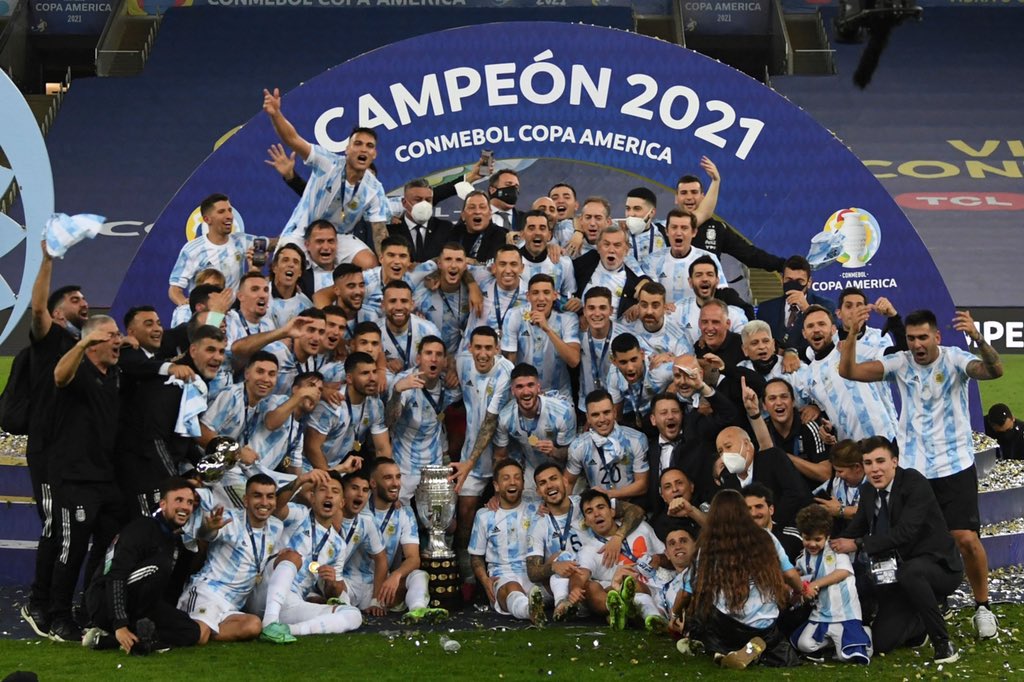 FancyDiMaria_'s tweet image. Who’s FAVORITE for the #2022WC title?

Argentina 🇦🇷 (( or )) Brazil 🇧🇷 

#SportsCenter #SilverTV