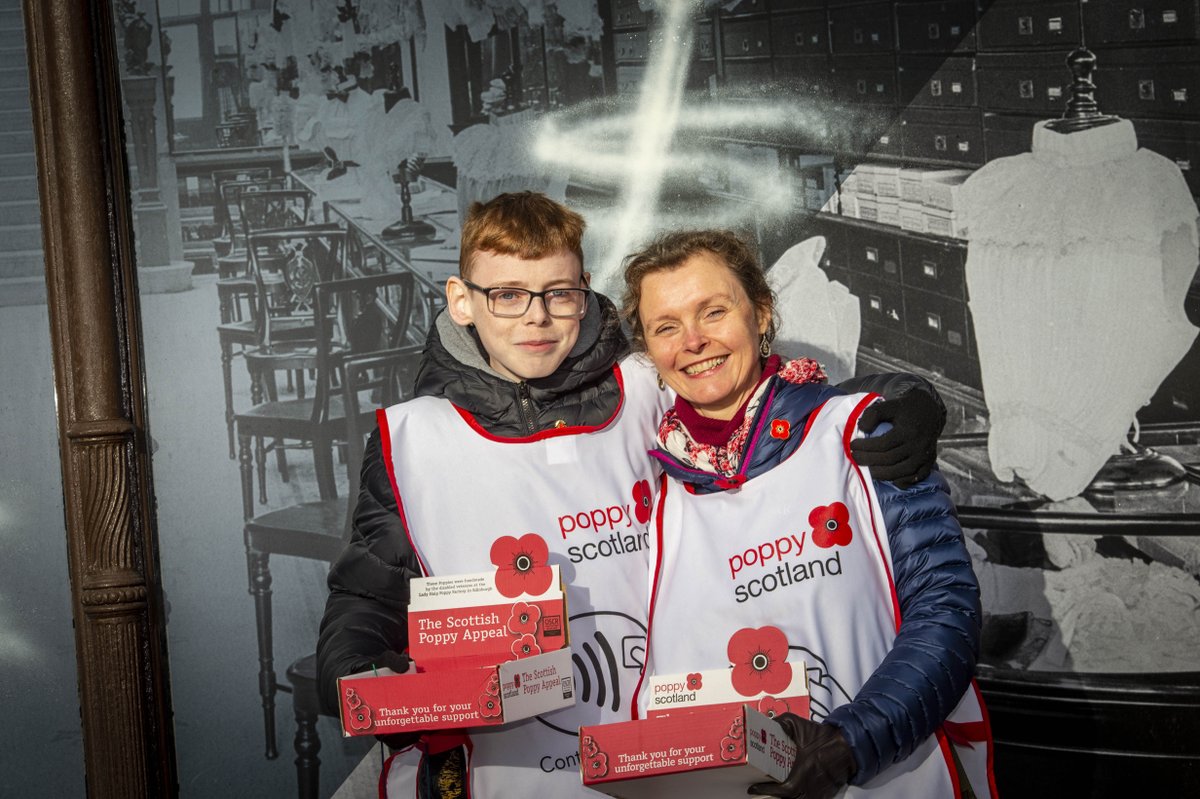 poppyscotland's tweet photo. It’s #PoppySaturday!!

Come rain or shine, our collectors will be out and about all across Scotland today. 

Please support the #ScottishPoppyAppeal, take a poppy and make a donation.

And THANK YOU to all our amazing volunteers. https://t.co/5QGbWmSeEG