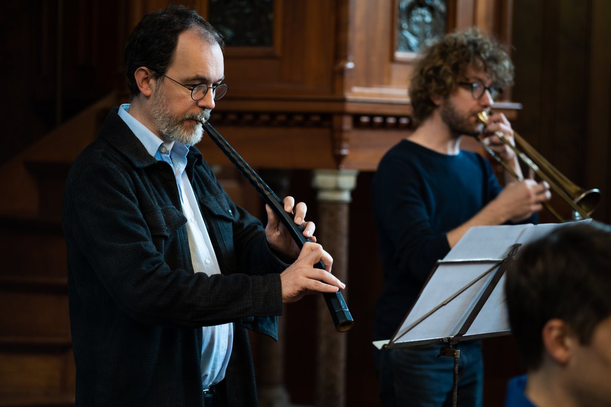 It may seem quiet but behind the scenes we are very busy with our new CD of the Art of Fugue, and we can't wait to be able to share it with the world! For now enjoy these beautiful shots by Petra Nuria Photography.
To support this release, please visit newcollegium.com/steun