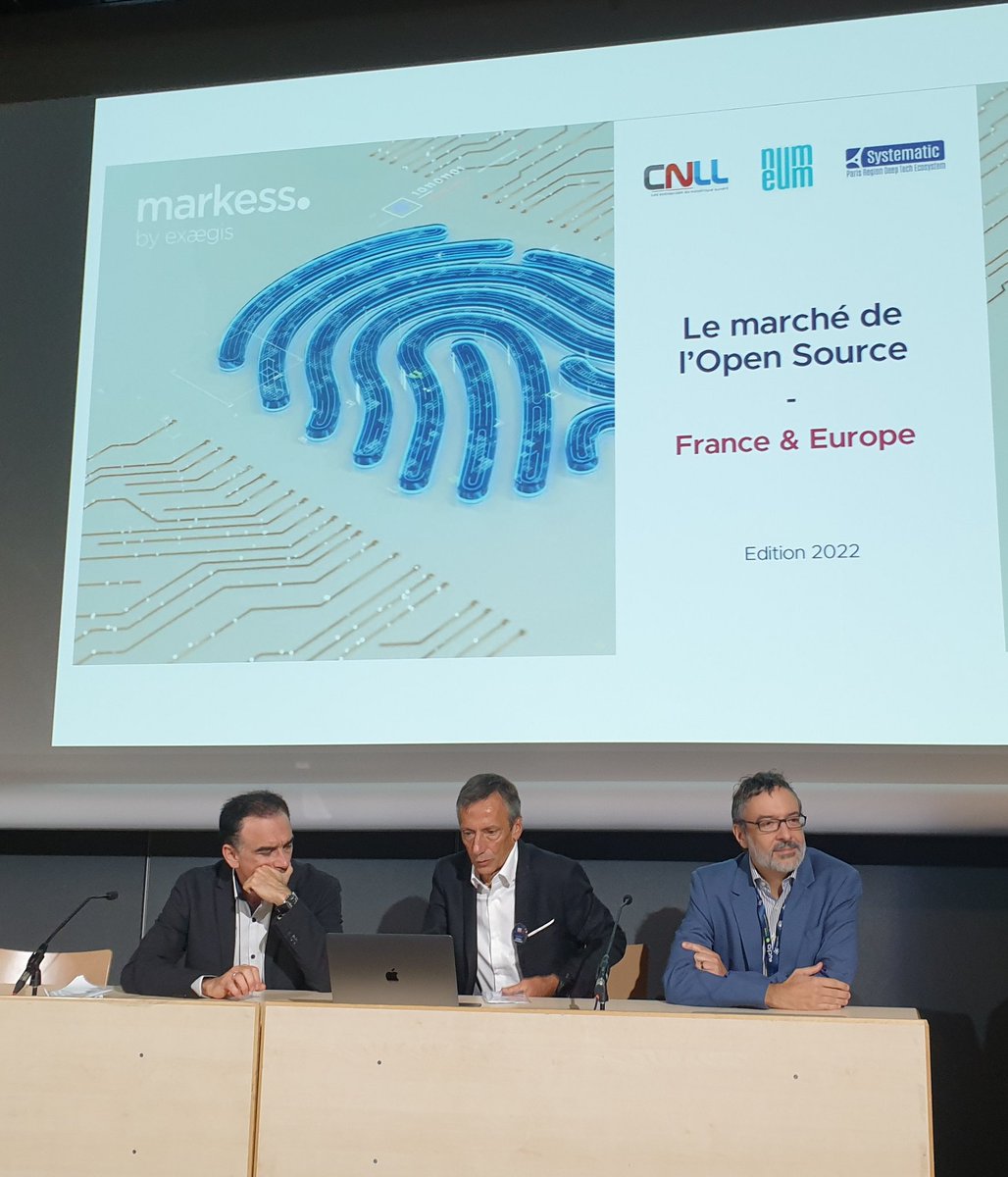 HubOpenSource's tweet photo. 🔵 #OSXP2022, en avant-première présentation de l'Étude 2022 du Marché de l'#opensource commandée par @pole_systematic @cnll_fr,  @numeum_  
🎙 @mapalaz, @sfermigier et @phmontarges. https://t.co/ZeP4cIhNUV