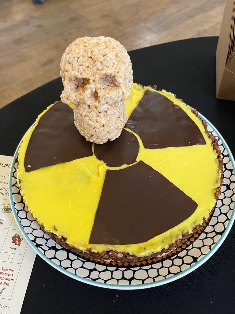 Happy world radiography day and international day of medical physics. Amazing showcase of what we do all gathered together today in @BartsHospital Great Hall. Do come along to take a look. There’s a quiz and cake too! #wrd22 #IDMP2022 #wrd2022 <a href="/BartsRadiother2/">Barts_Radiotherapy</a>