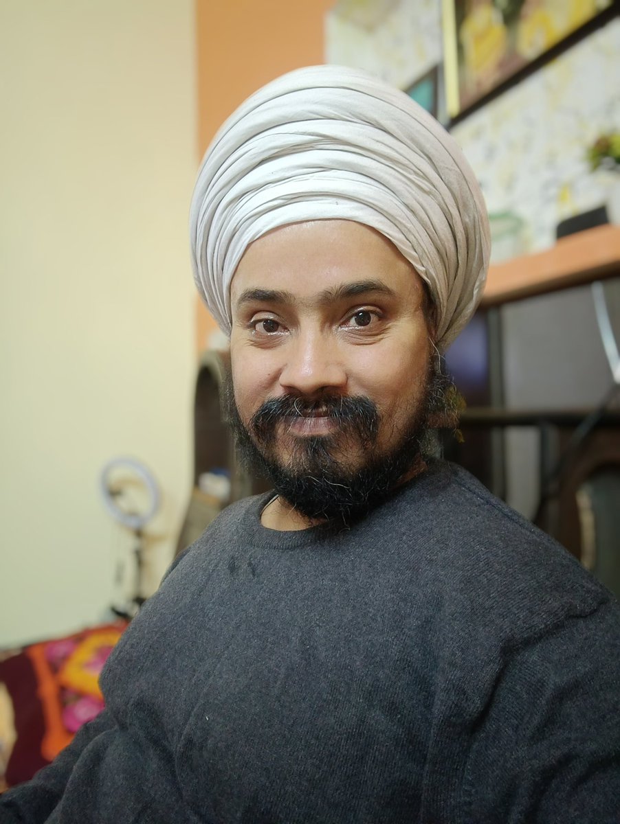 inderpreet3400's tweet photo. ਇੱਕ ਵੱਖਰੀ ਹੀ ਟੋਹਰ ਹੈ ਦੁਮਾਲਾ ਸਜਾਉਣ ਵਿਚ ਵੀ। #dumala #GuruNanakPrakashParv #punjab #GuruNanakPrakashParv https://t.co/1Nr4ZgVhKF
