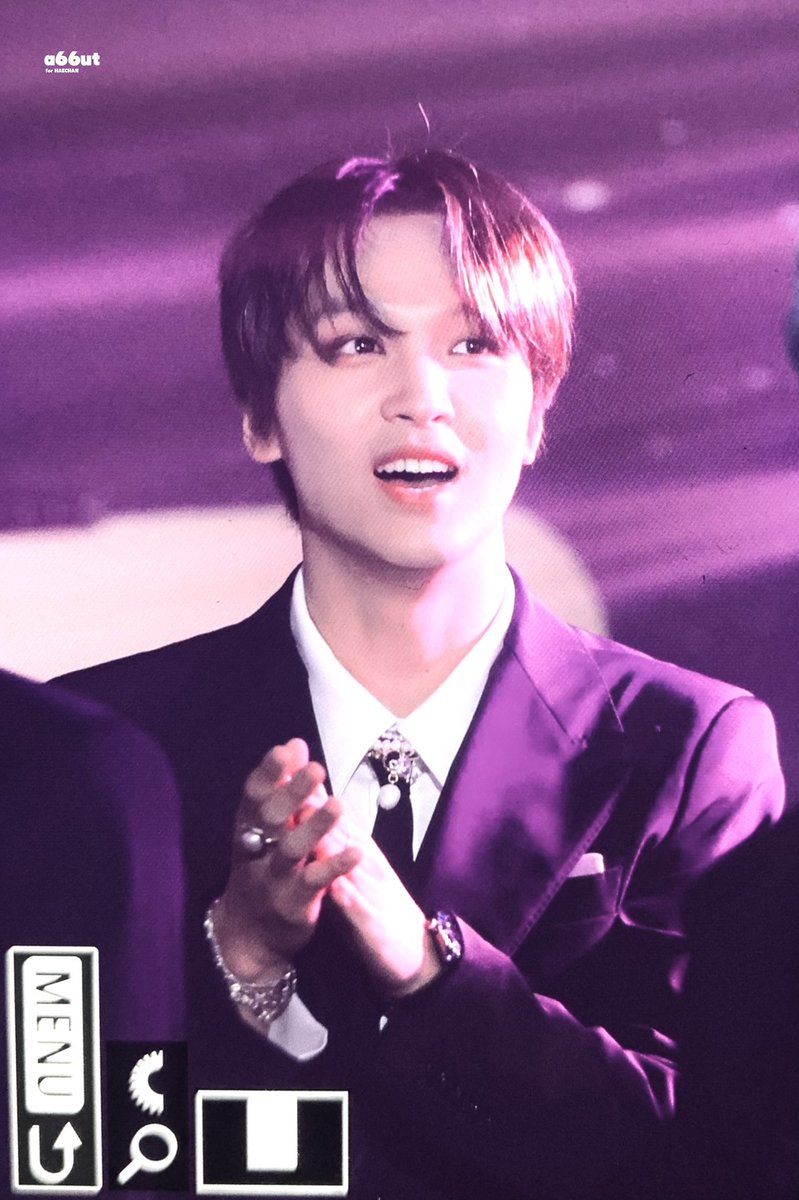 LHCLOOKS's tweet photo. haechan is truly beautiful https://t.co/oNPYGulQTc