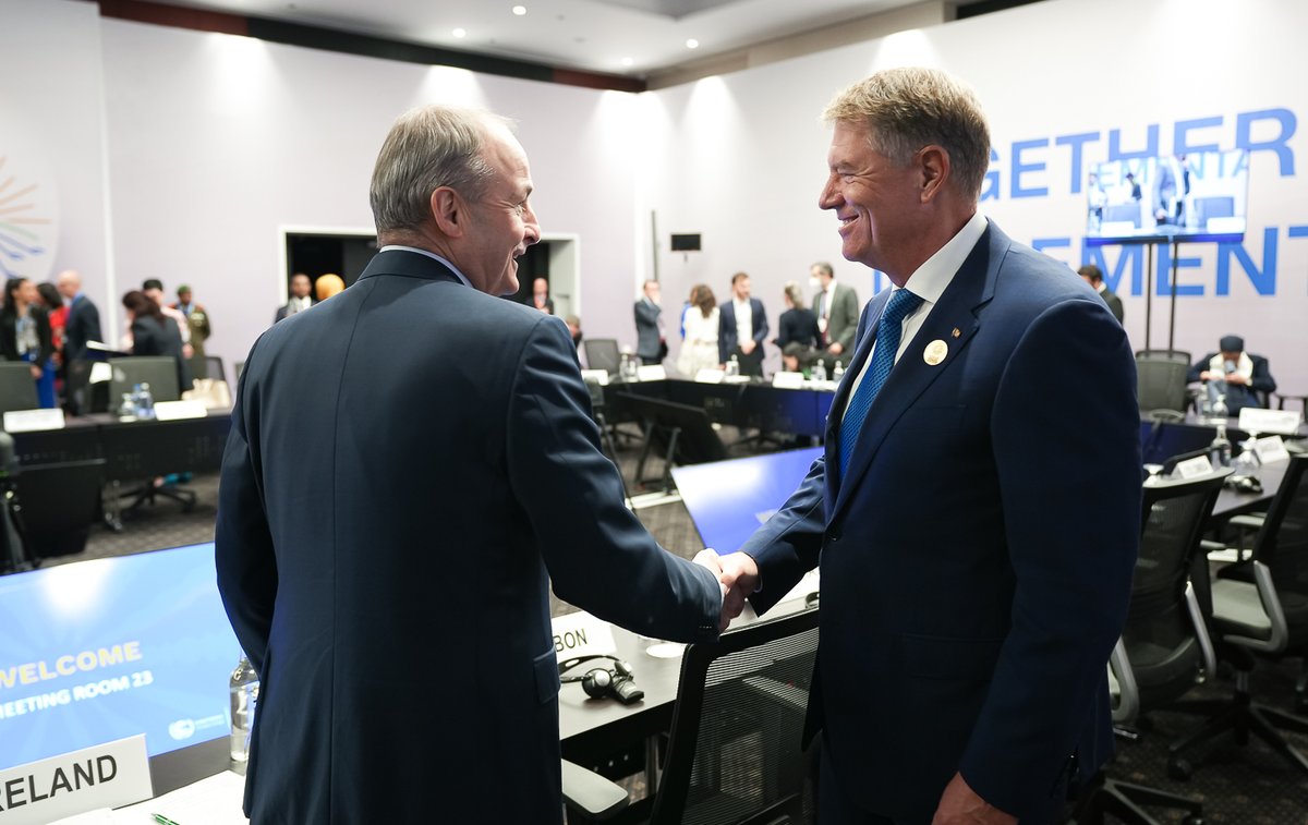 Klaus Iohannis tweet media