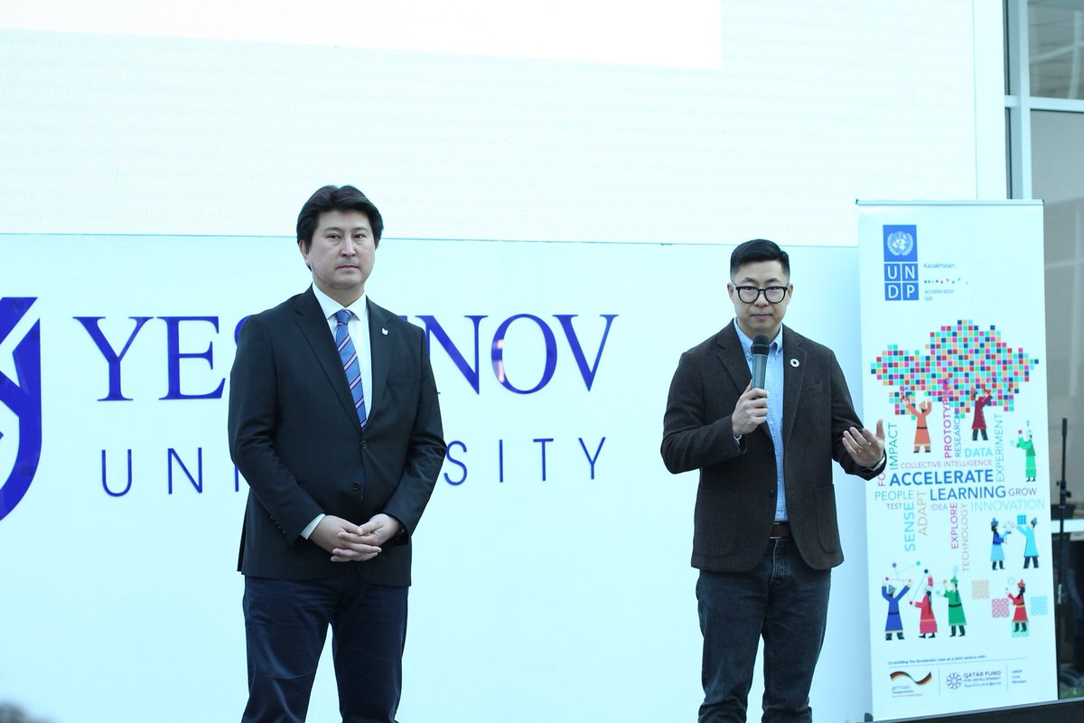 UNDPKAZ's tweet photo. 📢#KnowledgeWeek is🔛 
Our @UNDPAccLabs is hosting a youth hackathon #SkillsUP aimed at improving #21century &amp; #STEM skills across the regions in Kazakhstan. 
❗️Stay tuned &amp; see what solutions our youth is developing for knowledge-based economic growth.
💡 https://t.co/34qSNu9esB https://t.co/QBGq0fMD59