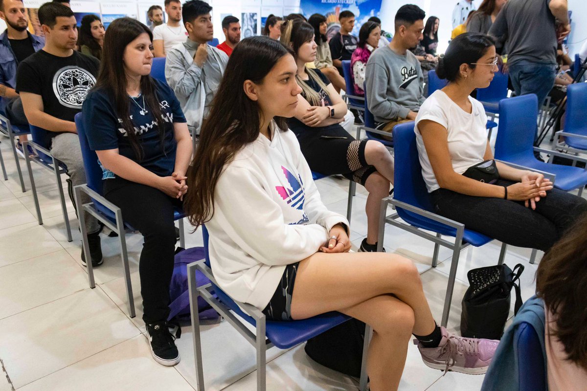 Acompañe a la rectora de la <a href="/UMETeduar/">UMET</a> <a href="/lausirotzky/">Lau Sirotzky ⭐️⭐️⭐️</a> en un encuentro con estudiantes deportistas que participaron de los #JUAR2022 y son parte de la doble carrera. 
El deporte universitario se afianza y crece en la UMET!