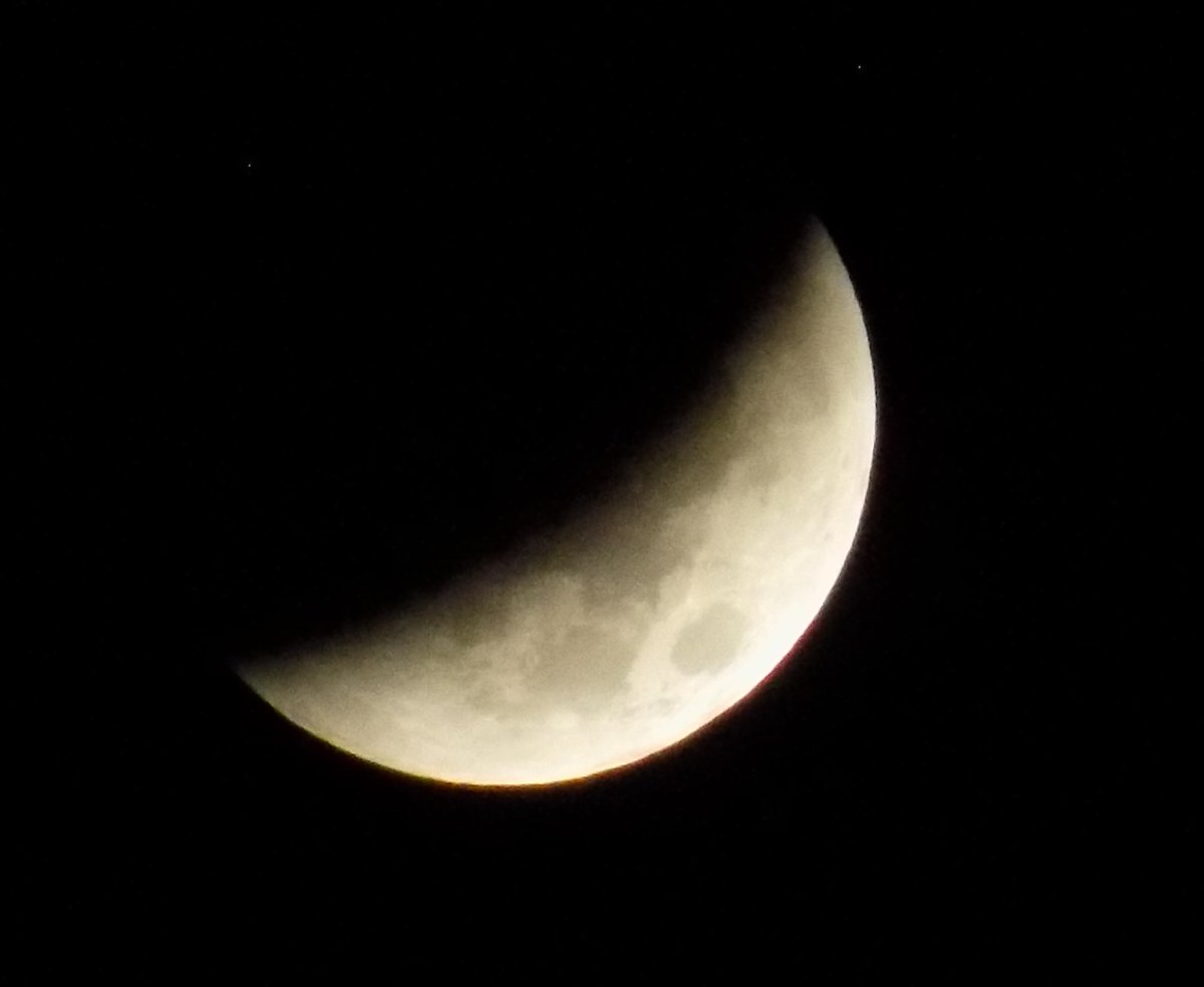 RickyrichZS's tweet photo. 2022 Fall Lunar Eclipse

#Lunareclipse #Moon #Eclipse #2022Eclipse https://t.co/eLFb4oPxHU