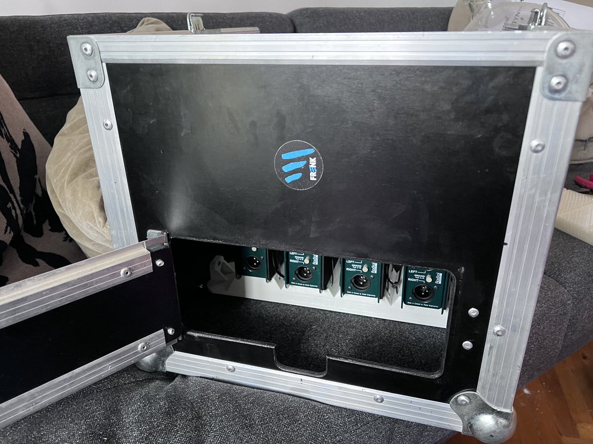 grafitomi's tweet photo. Practical print time!
Designed, printed and installed this custom @Radial_Eng D-Box holder to a stage box for a friend who plays in a band.
He plays on multiple keyboards and those converters needed to connect them to local stage equipment.
#3dprinting #practicalprint #music https://t.co/DDU4eVV123