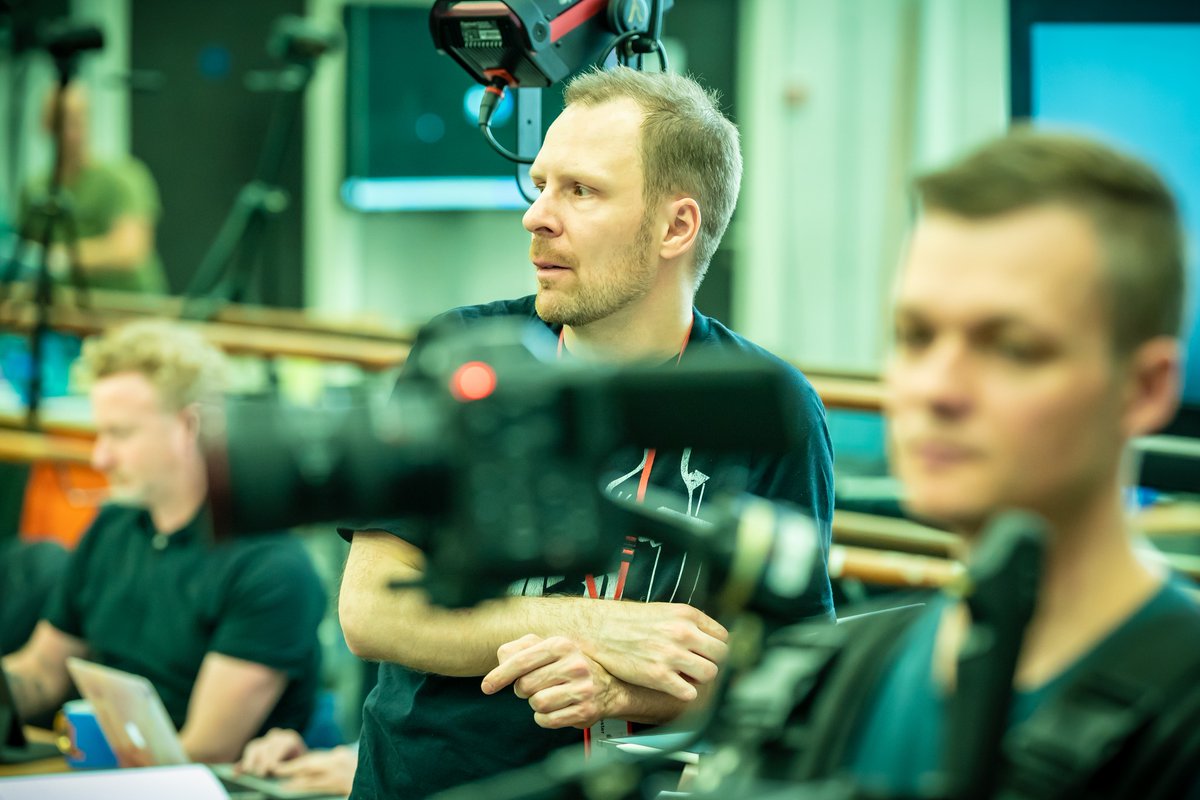 EM_Theatre's tweet photo. @CurveLeicester @NikolaiFoster video interview with @JonnyFines #GiovanniSpano #PaulFrench https://t.co/XJuKSfnjcm #TheWizardOfOz @whatsoninleics @OfficialALW https://t.co/CI8yMKeZbI
