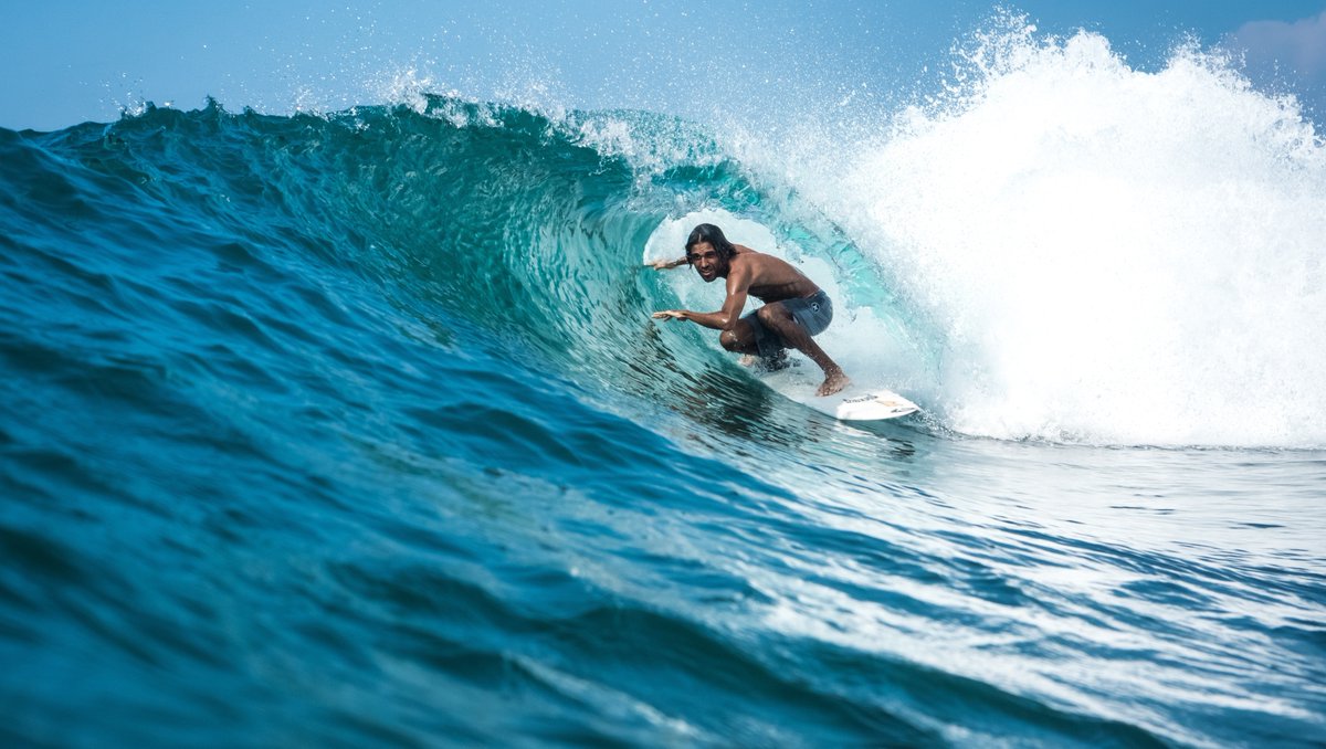 Yes. You can get barrelled in Sri Lanka 🤙🏼

Book a stay at our @tickettoridesurfhouse and join us in paradise (link in bio)
📸 @soulsnapss

#ttrlifesgood #ttrsrilanka #srilanka #surfing #learntosurf #ceylon #ahangama #midigama #paradise #tropical #barrel #tubed #rams #surfhouse