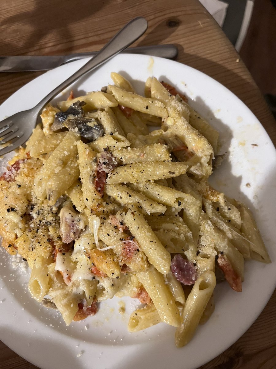 every rehearsal flynn (our drummer) cooks up a proper meal. he’s gordon ramsay in disguise