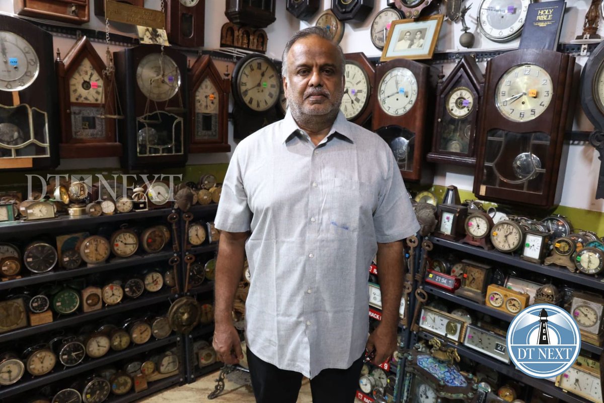 dt_next's tweet image. A view through a museum of antiques, Guiness world record holder Robert Kennedy's Clock Museum in Kodambakkam, Chennai

📸 @manivasagan_ 

NOTE: This is a thread (1/3)

#Clocks #ClockMuseum #ClockCollection #Museum #Kodambakkam #Chennai