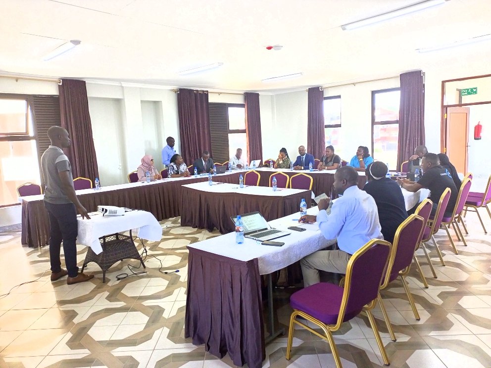 REPRODUCTIVE HEALTH CHAMPIONS ORGANIZATION. (@reproductiveh14) on Twitter photo High level stakeholders meeting to sensitize county on active and efficient implementation of the legislative provisions.#SRH22 <a href="/LunaloMartin1/">Lunalo Martin</a>, <a href="/WairimuMungai6/">YCN Kenya</a>,<a href="/nyangada_alice/">Alice Nyang'ada</a> , <a href="/AlziraArodi/">Alzira Arodi</a> High level stakeholders meeting to sensitize county on active and efficient implementation of the legislative provisions.#SRH22 <a href="/LunaloMartin1/">Lunalo Martin</a>, <a href="/WairimuMungai6/">YCN Kenya</a>,<a href="/nyangada_alice/">Alice Nyang'ada</a> , <a href="/AlziraArodi/">Alzira Arodi</a>