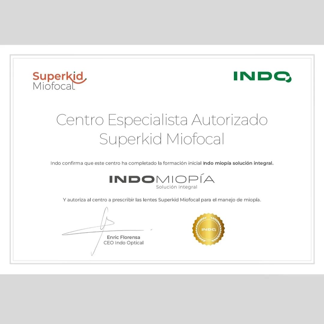 OpticaAgullo's tweet photo. Frenar la #miopía con #gafas es posible.
Con las lentes #Superkid #Miofocal.
👁‍🗨
https://t.co/JWBQgfD0Bs 
Tu hij@ disfrutará de una visión más sana.

en #opticaAgulló #Cocentaina 
Indo España 
#IndoEspana  #indooptical https://t.co/VqHN2hWqjM