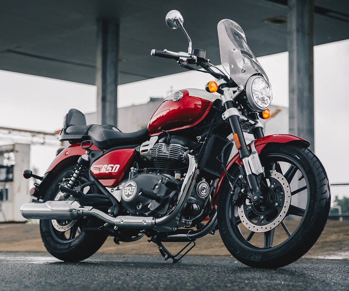 The star of the show⭐️#RoyalEnfield have officially released the new 650 #SuperMeteor and what a fantastic looking bike! These new cruisers are expected to be available Spring 2023 and we cannot wait to see these out on the road👀#motorcycle #cruiser #motorbike #meteor #650s #RE