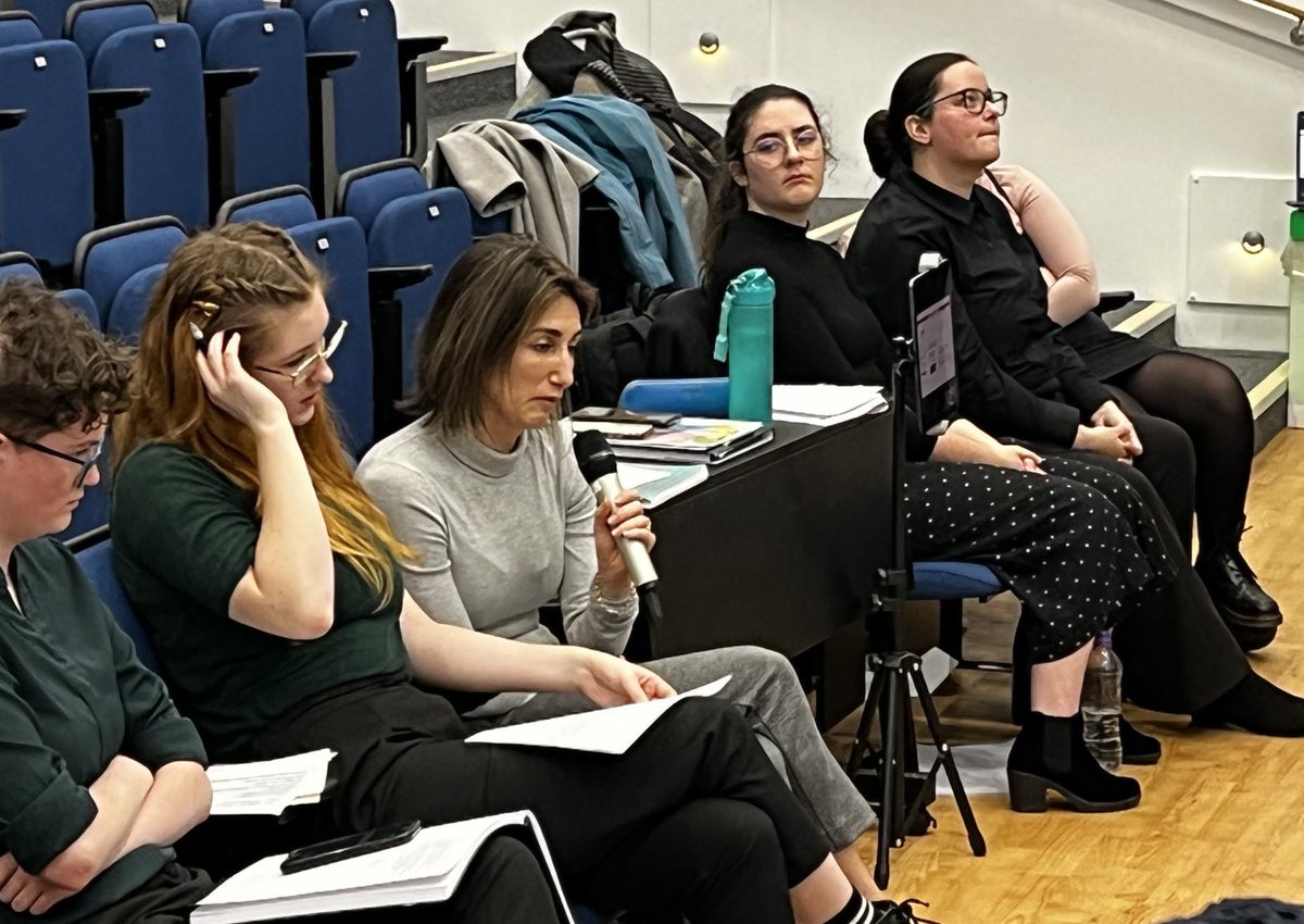 Sandra Pratt (@sprattbsl) on Twitter photo New experiences for students - practical skills - conference interpreting. Practical experience with microphones, use of technology, etc. Well done Level 6 👏🏾 @ThaisaHughes @drcastone <a href="/wlvfoss/">UoW FOSS</a> <a href="/AbiRudge2/">Abi Rudge</a> <a href="/LisaDearie1/">Lisa ❤️ BSL</a> <a href="/harriet_oulds/">Harriet Oulds</a> New experiences for students - practical skills - conference interpreting. Practical experience with microphones, use of technology, etc. Well done Level 6 👏🏾 @ThaisaHughes @drcastone <a href="/wlvfoss/">UoW FOSS</a> <a href="/AbiRudge2/">Abi Rudge</a> <a href="/LisaDearie1/">Lisa ❤️ BSL</a> <a href="/harriet_oulds/">Harriet Oulds</a>