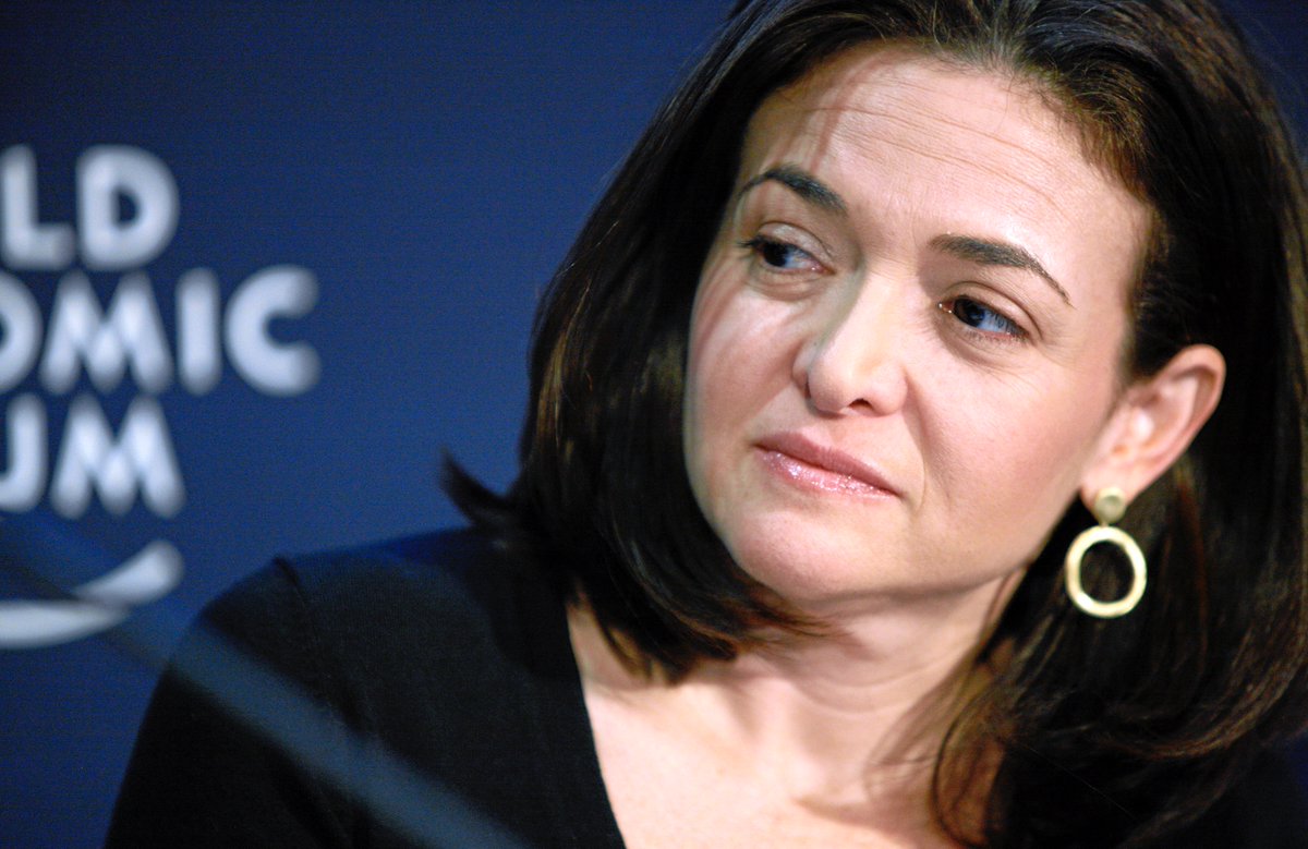 Sheryl Sandberg (voormalig COO Facebook) schreef een heel openhartig boek over het verlies van haar man. 
‘Als mensen zeggen dat ze troost of kracht hebben geput uit wat ik heb verteld, dan is dat een eerbetoon aan Dave’s leven.'