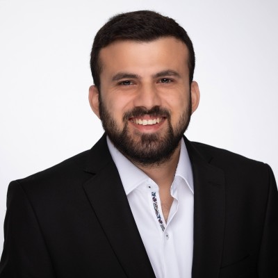 AlumniNUST's tweet photo. Ahmed Ashraf, (an alumnus of NIPCONS, #NUST )and an MBA Candidate at #mcgill has been selected for #mbaworldsummit and will be attending that event in Milan, Italy, in mid-November, 2022. He is the only Pakistani candidate among the top 100 inspiring MBA students around the https://t.co/qZMbnR4oiY
