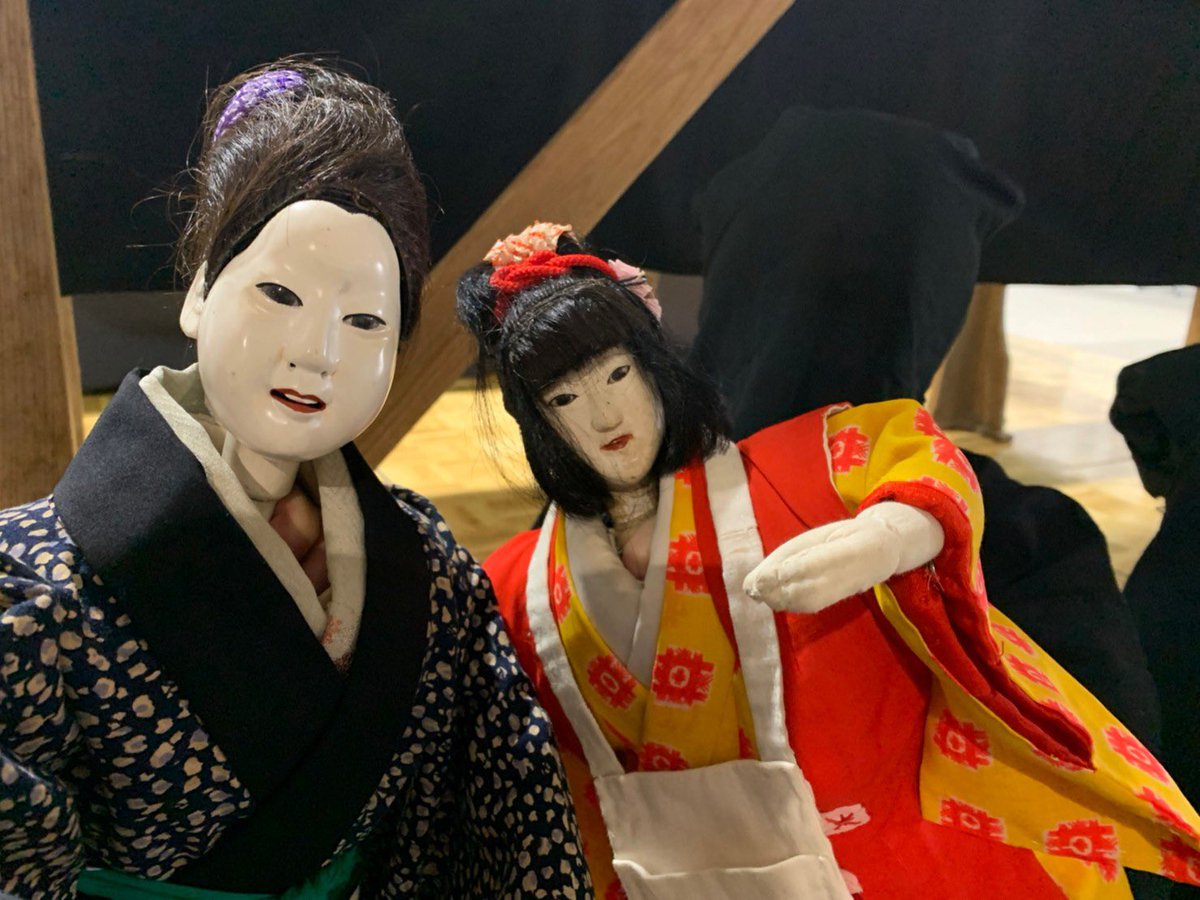 akebono_numasu's tweet photo. 11/5 沼田市文化祭、ありがとうございました！
面友会、祇園囃子保存会の皆様のステキなパフォーマンスもありました。
来年こそは沼田祭りでお囃子聴きたいですね〜。

お弓とお鶴、親子で自撮り風 https://t.co/ALfmdIBJu1