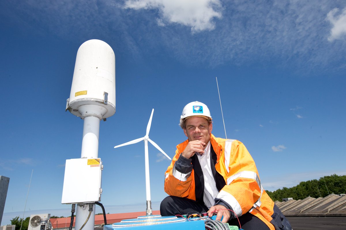 Van #boerderij tot #industrie: als #engineer #bliksem #veiligheid zorg je dat de klantvraag wordt vertaald naar een ontwerp. Iets voor jou? Zie link bio. #vacature #vakmanschap #techniek