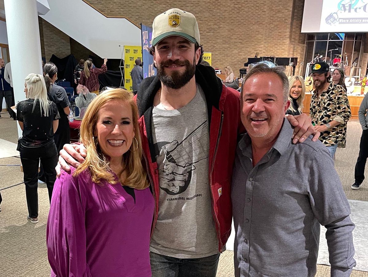 Country’s biggest stars and hottest newcomers are on air with <a href="/OfficerDon1/">Officer Don</a> &amp; <a href="/DeAnnStephens/">DeAnn Stephens</a> this week as they get ready for the #CMAAwards! Coming to you live from Music Row thanks to <a href="/FisherHouseFdtn/">Fisher House</a>.

Listen live: WBUL.com/listen

#iHeartCountry