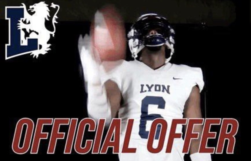 ElliottJamison3's tweet photo. Excited to announce I have received an offer to play college football at Lyon College! ⁦@Royals__FB⁩ ⁦@TFA_Athletics⁩ ⁦@_Lyon_Football⁩ https://t.co/pZs7zHjgq5