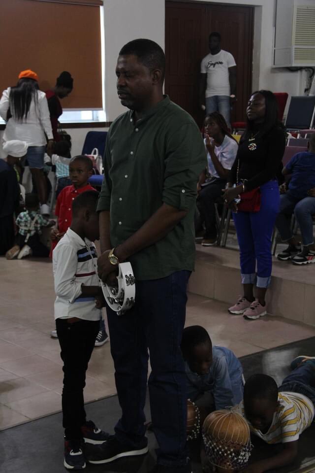 HODlive's tweet photo. We are Your worship Lord.🙏🙏
.
.
.
.
.
.
.
.
.
#thanksgiving #thanksgivingservice #rccgworldwide #rccghodlive #hodlive #jeanspraise #november #novemberthanksgiving #novembertheme #jesusislord https://t.co/67OH02POpM